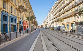 Beautiful&bright 2-br at the doors of Le Panier in Marseille - Welkeys